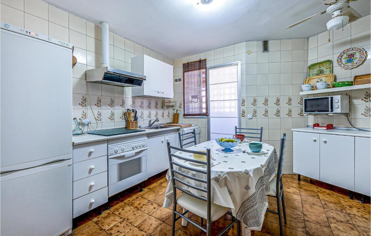 4 Bedroom Nice Apartment In Torremolinos Exteriér fotografie